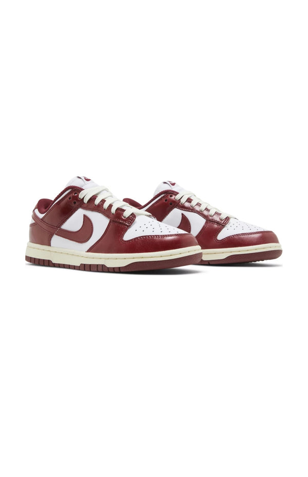 Nike Dunk Low Vintage Red