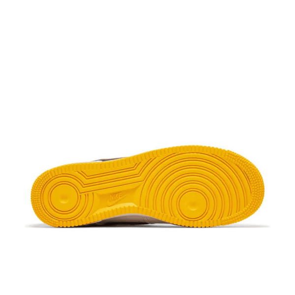  Sneakers Nike Air Force 1 Low Retro QS "Kobe Bryant Lakers Home" 
