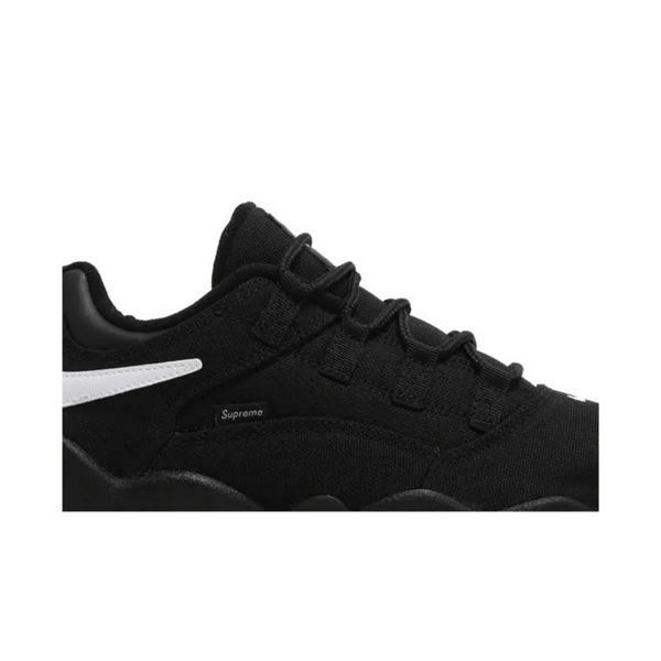 Sneaker Nike SB Darwin Low Supreme Black
